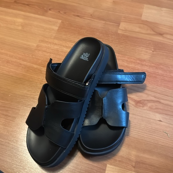 Wild Fable Black Slide Sandals - Picture 3 of 4